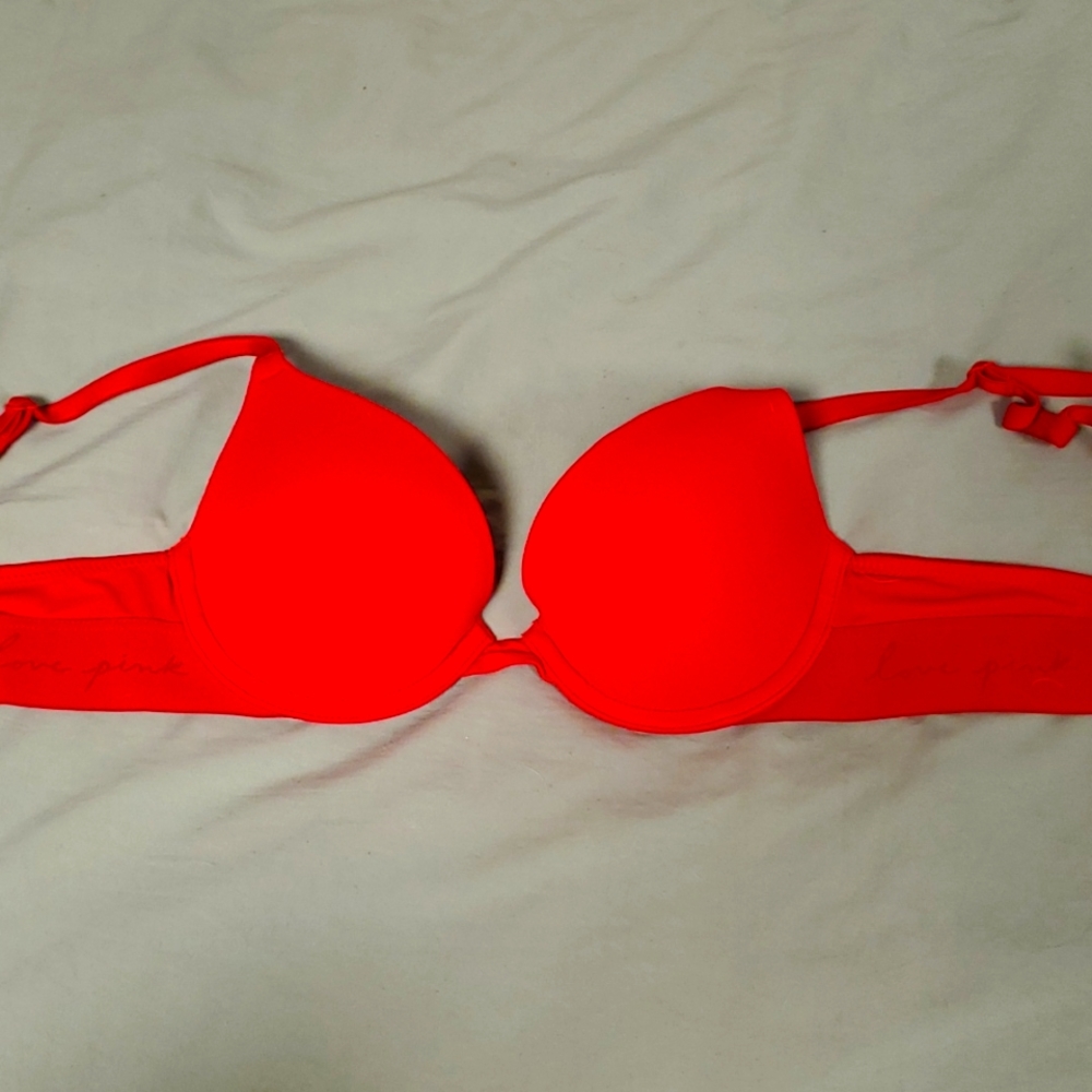 VS PINK Wear Everywhere Push-up bra 32A Red Pepper